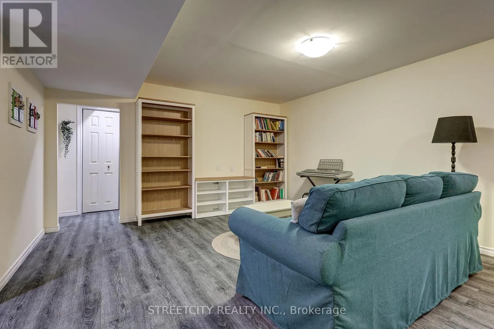 31 ACORN TRAIL
