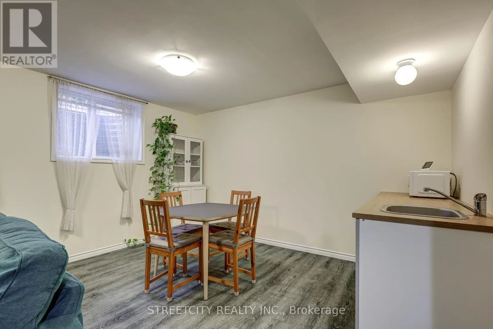 31 ACORN TRAIL