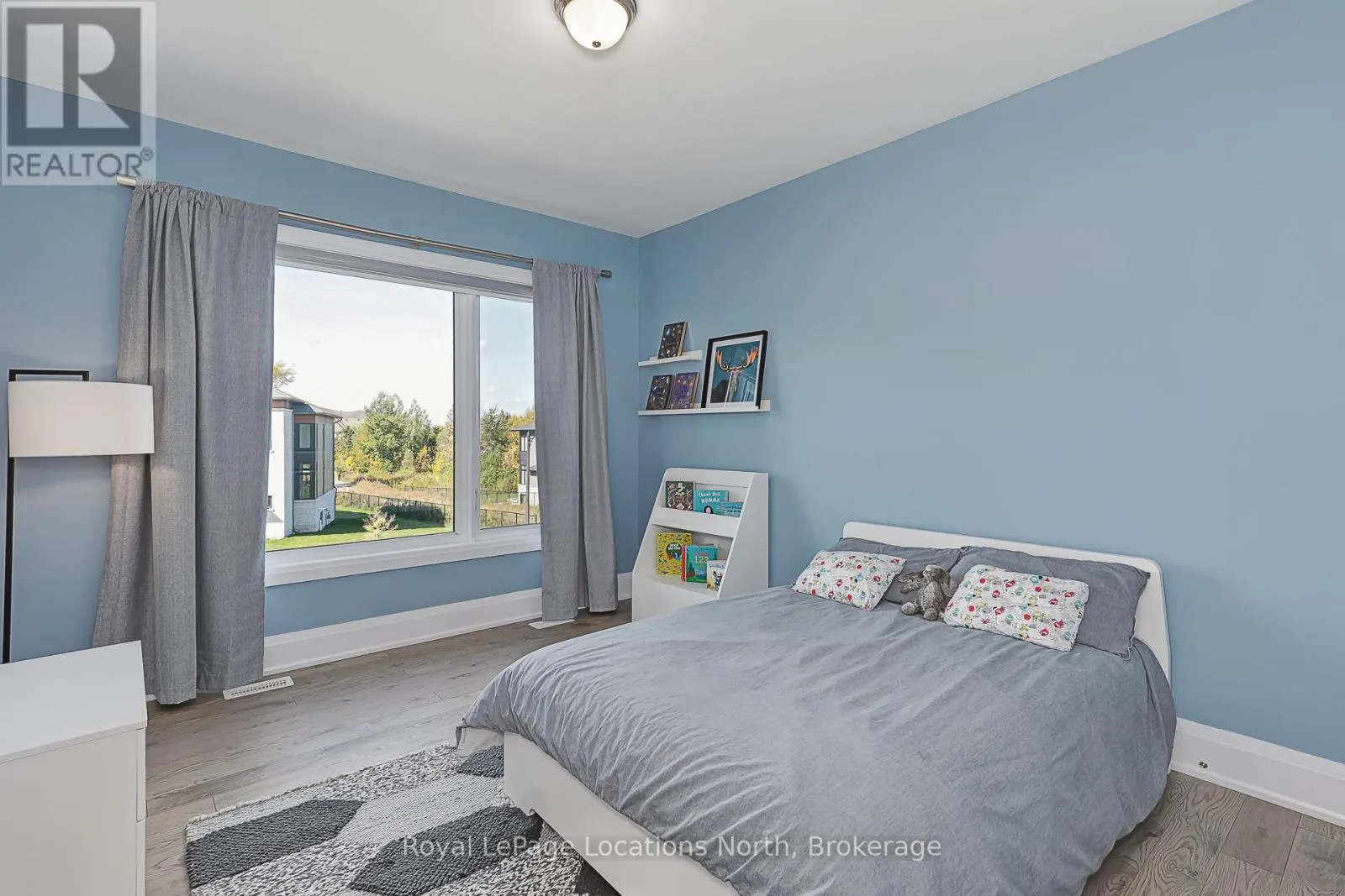 143 SPRINGSIDE CRESCENT