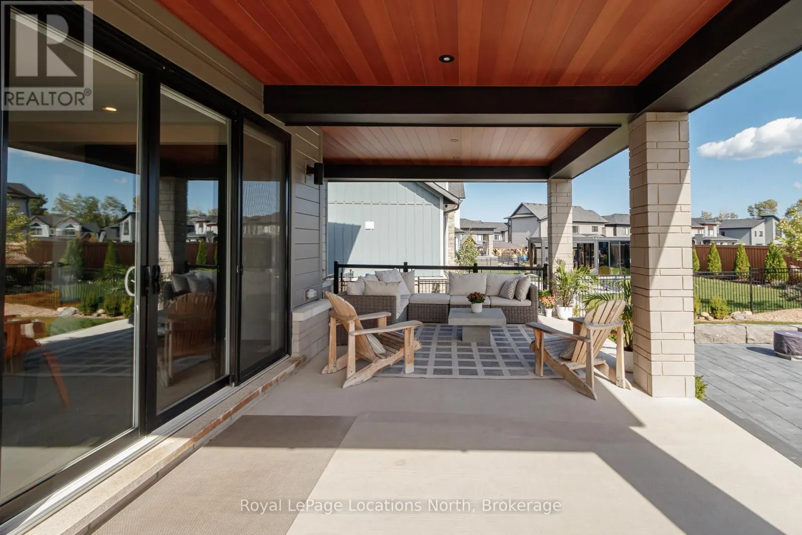 143 SPRINGSIDE CRESCENT