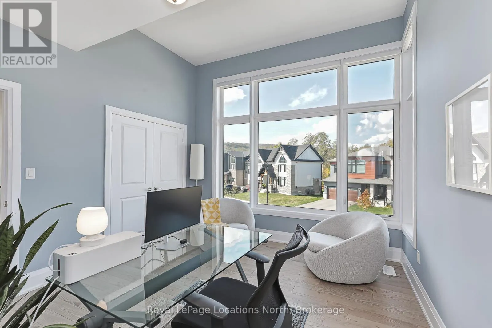 143 SPRINGSIDE CRESCENT