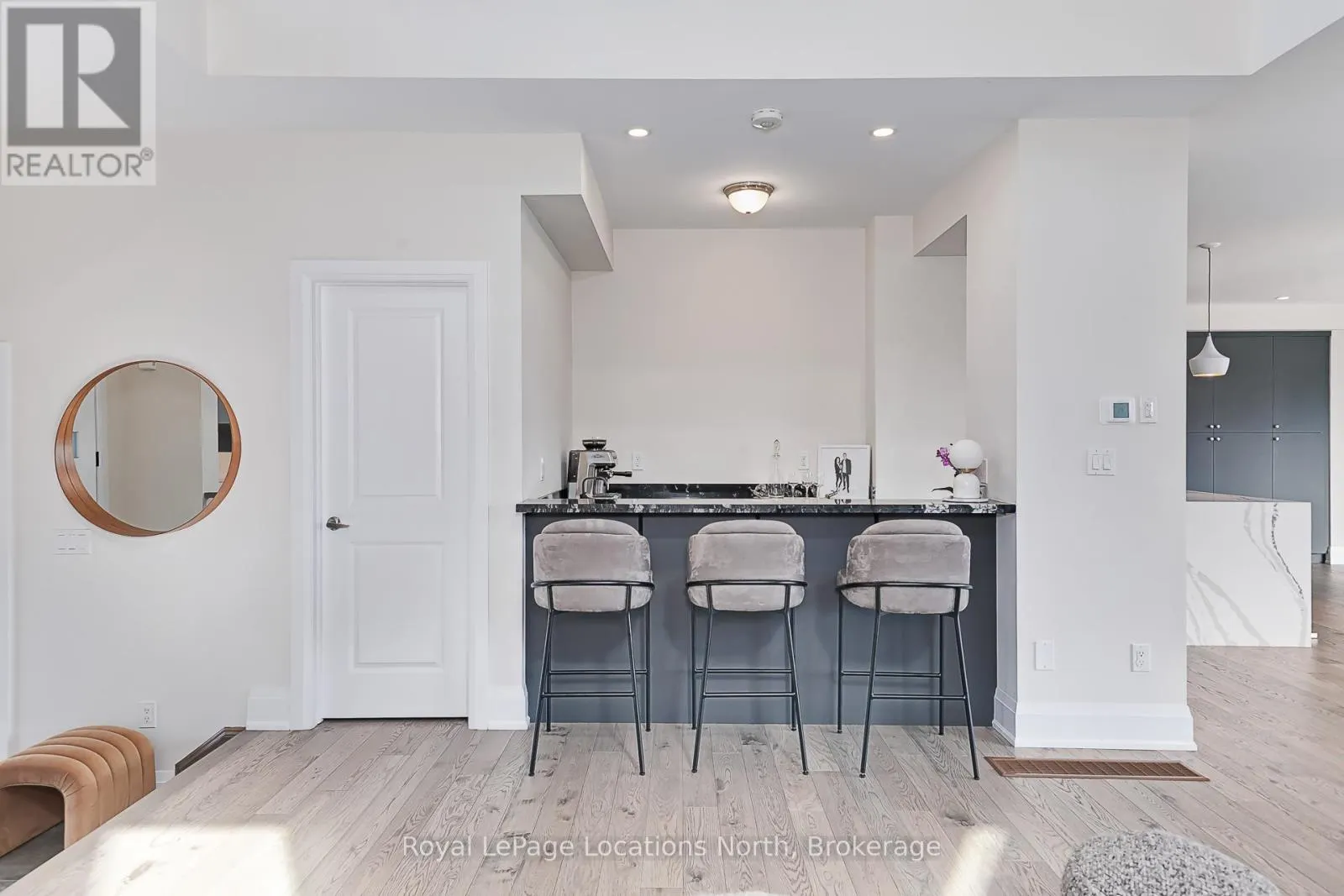 143 SPRINGSIDE CRESCENT