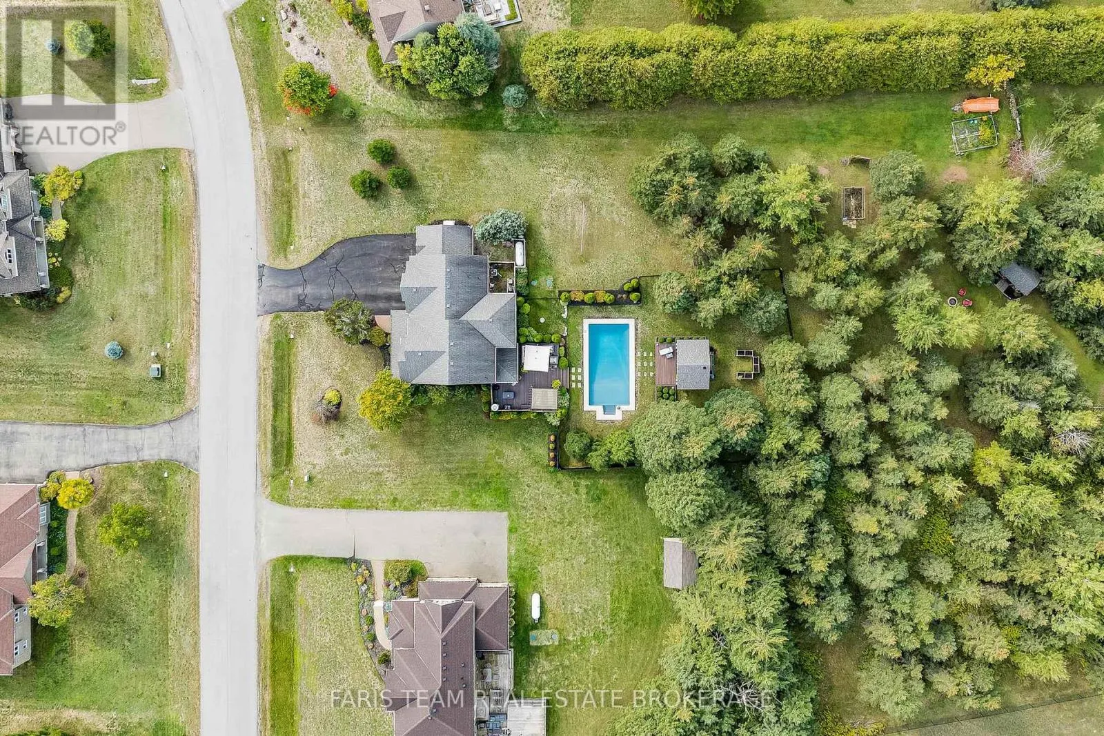 6 SOMERVILLE CRESCENT