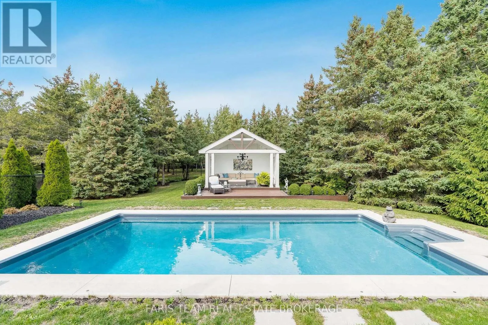 6 SOMERVILLE CRESCENT