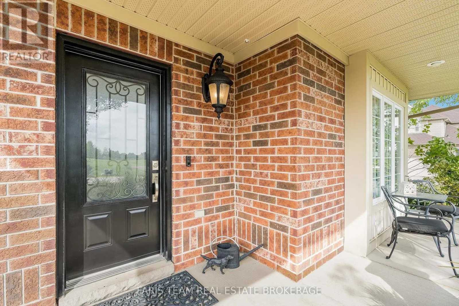 6 SOMERVILLE CRESCENT