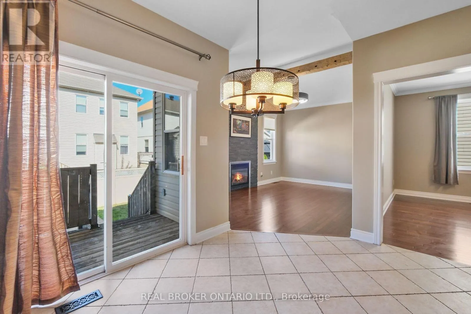 1017 FIELDFAIR WAY