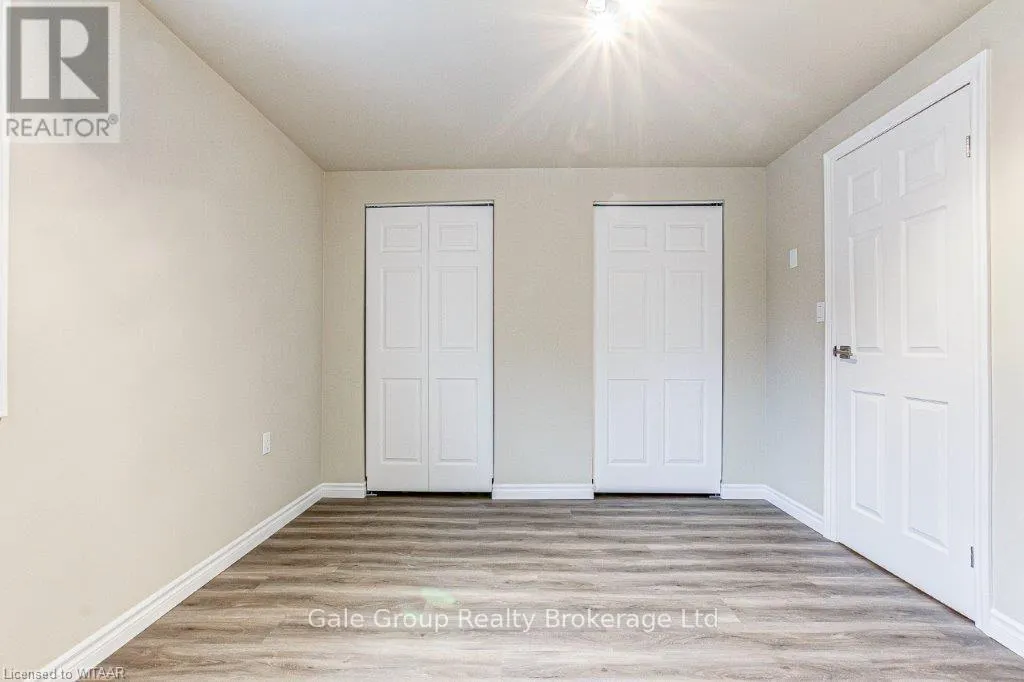 3 - 880 JAMES STREET, #3