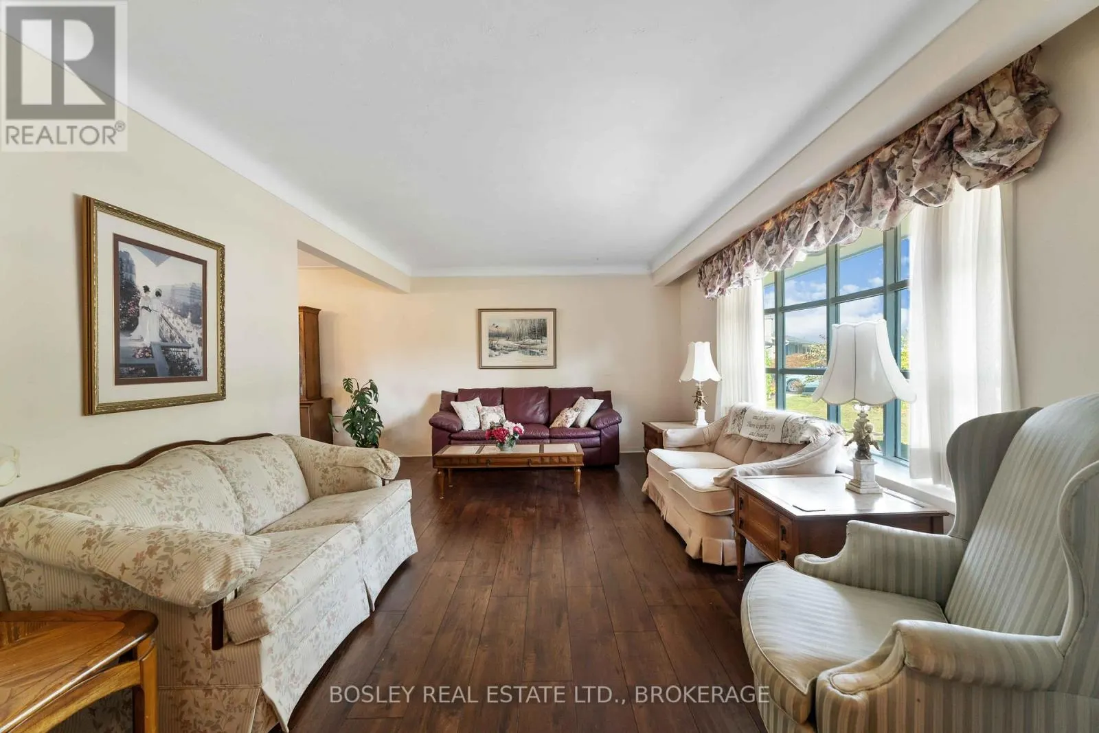 27 MEADOWLARK CRESCENT