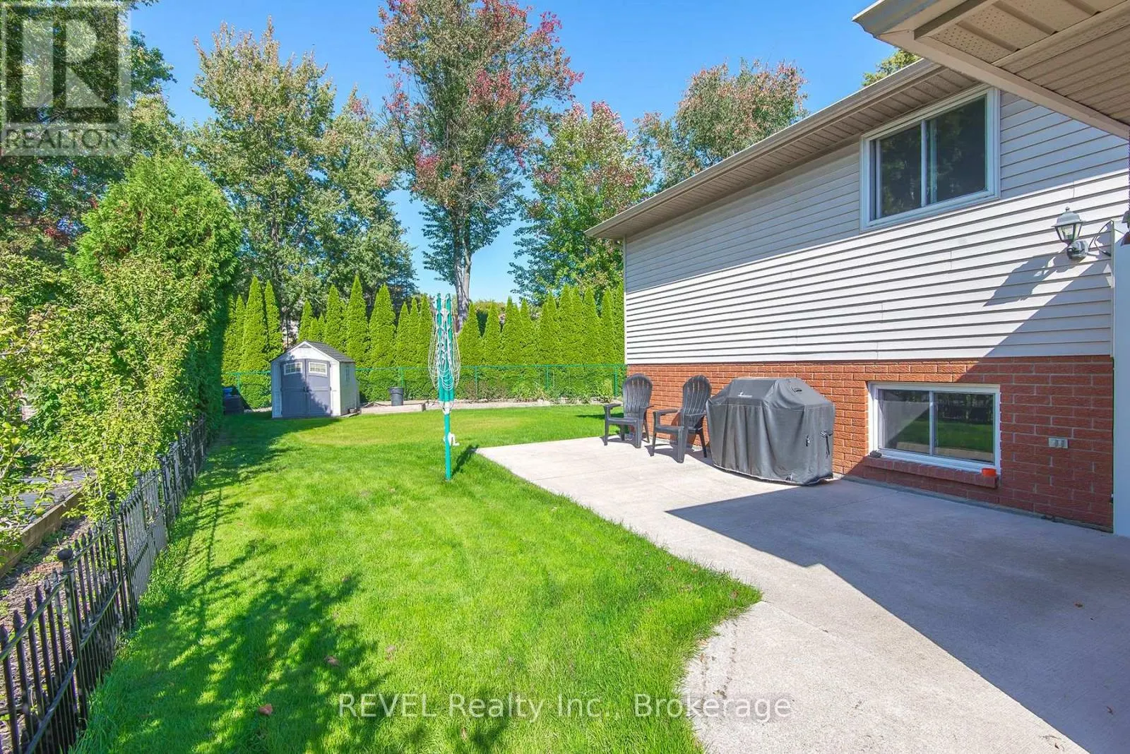 307 BECKETT CRESCENT