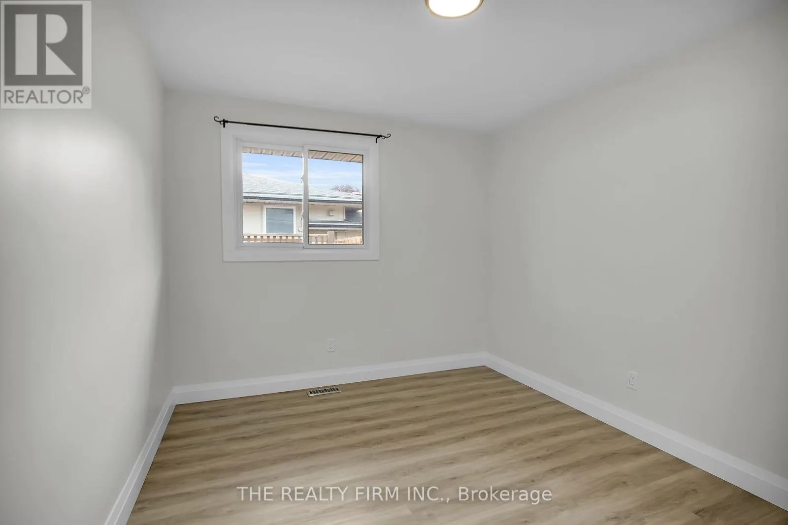 270 HIGHVIEW CRESCENT