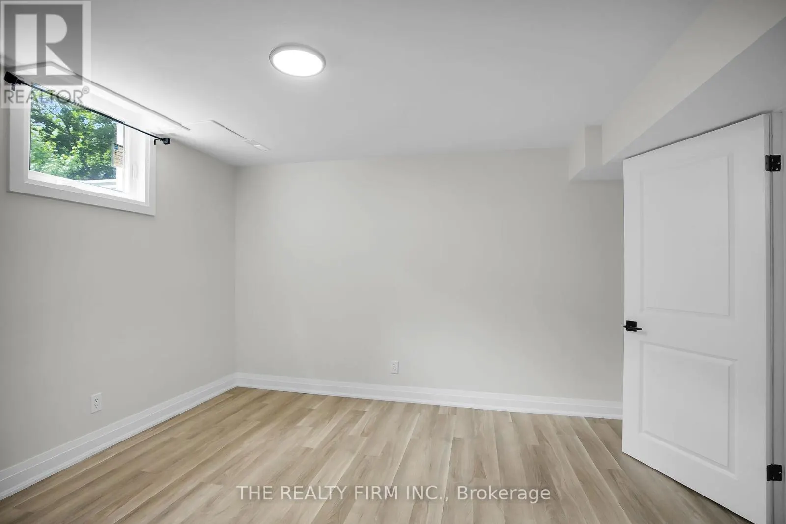 270 HIGHVIEW CRESCENT