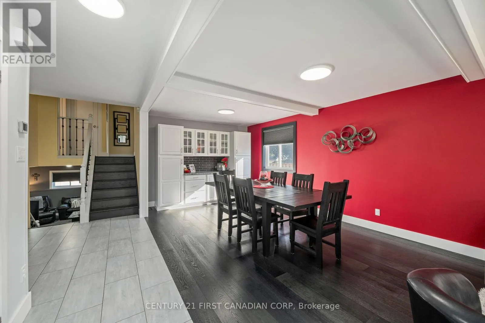 10 DANIELLE CRESCENT