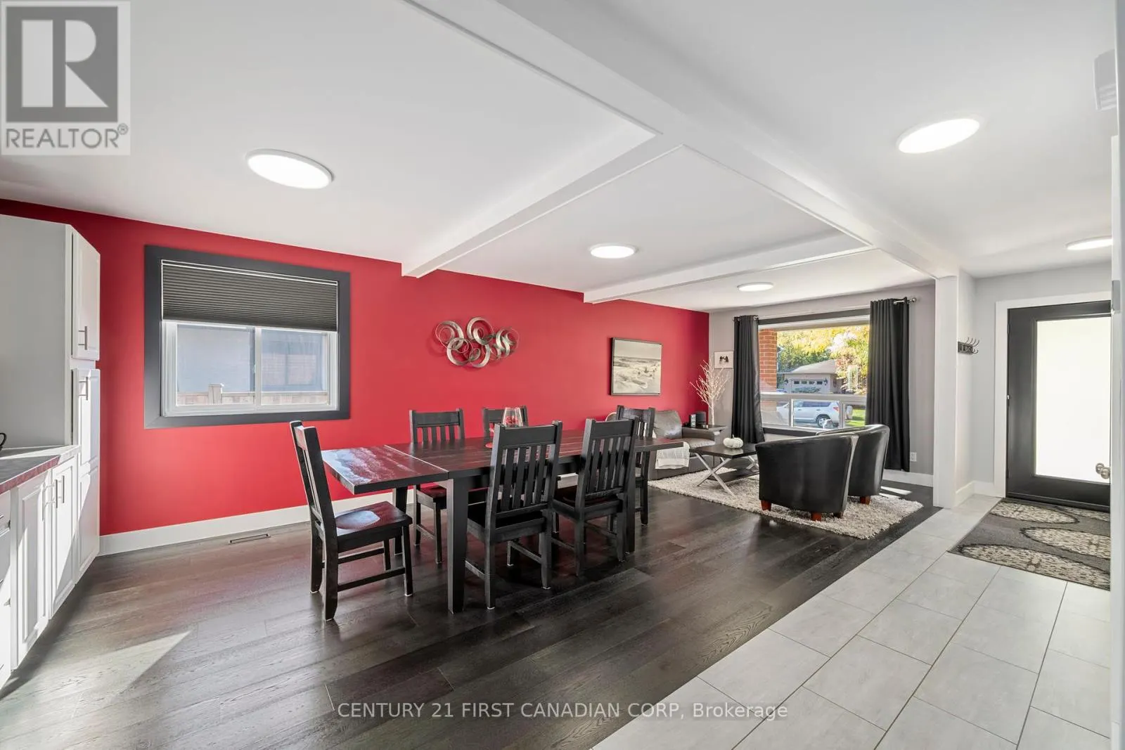 10 DANIELLE CRESCENT