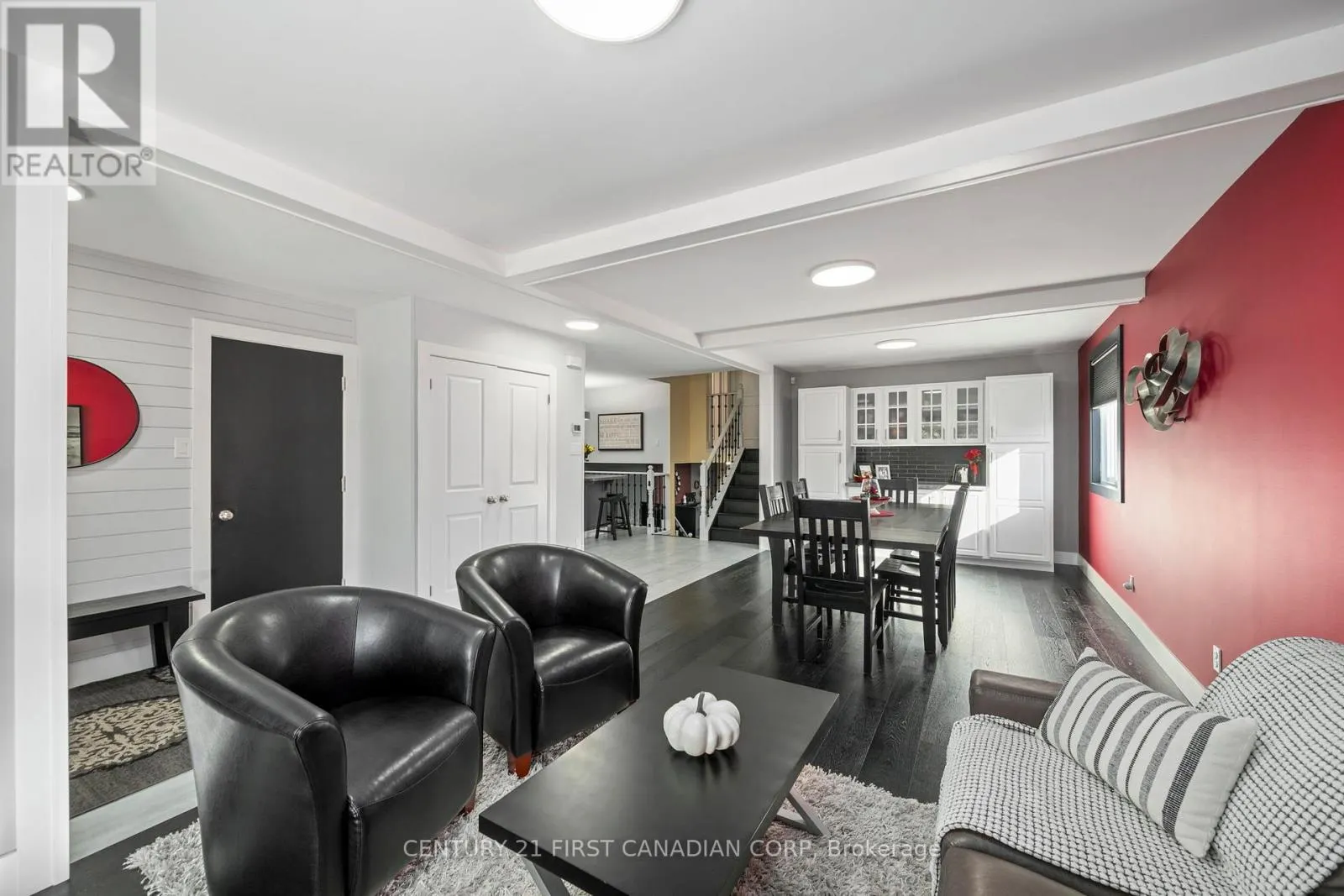 10 DANIELLE CRESCENT