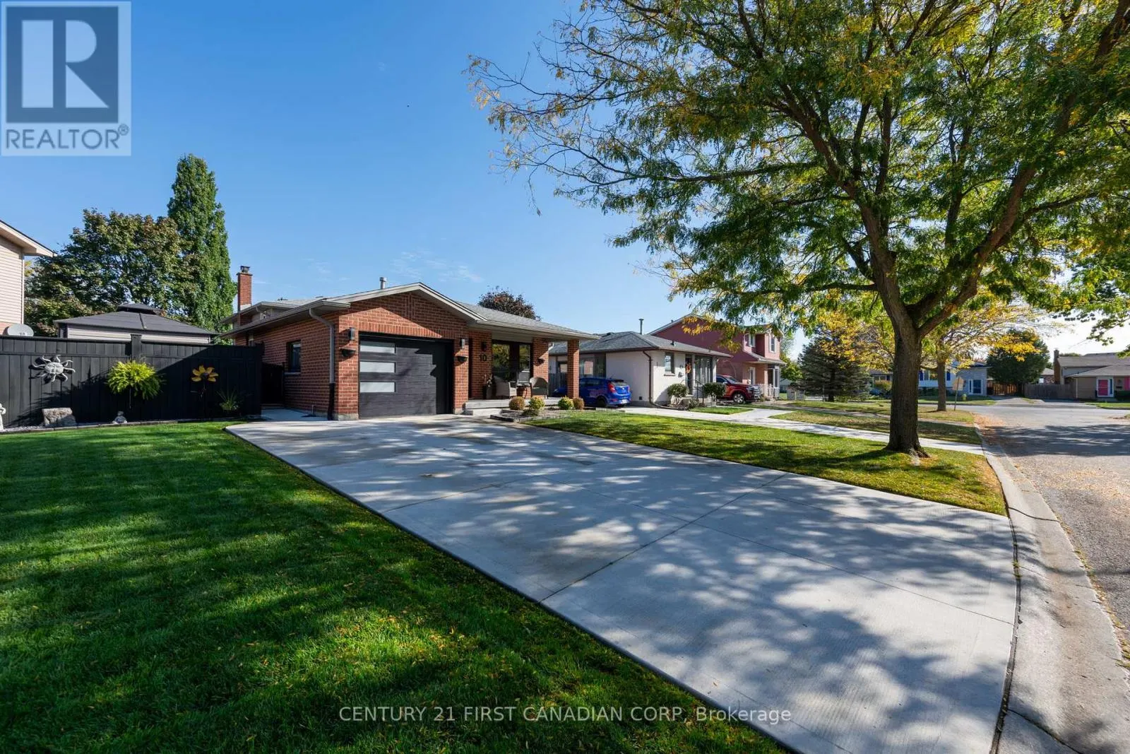 10 DANIELLE CRESCENT