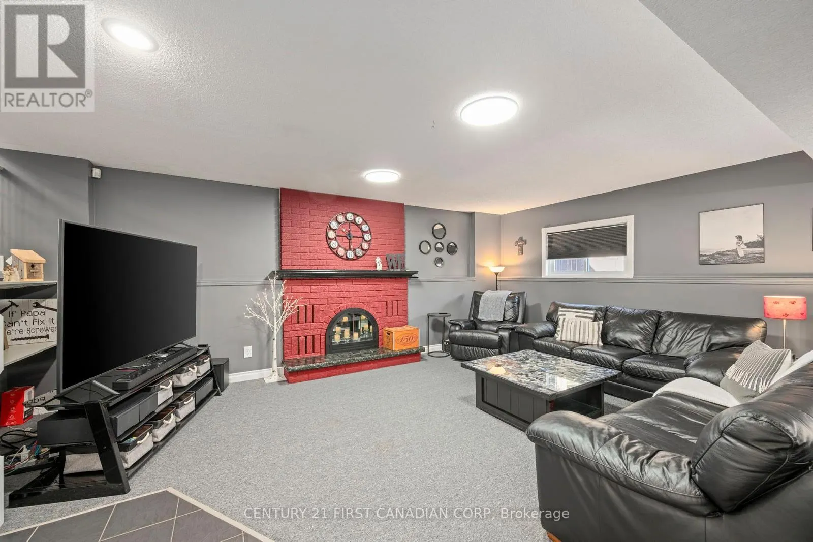 10 DANIELLE CRESCENT