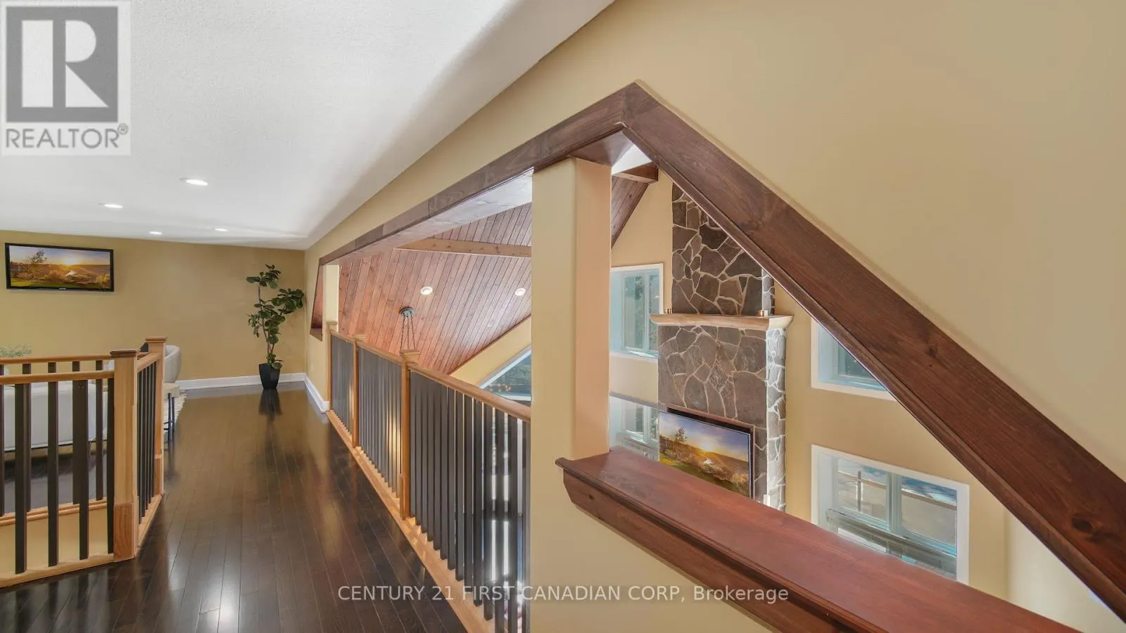 1659 HAMILTON ROAD