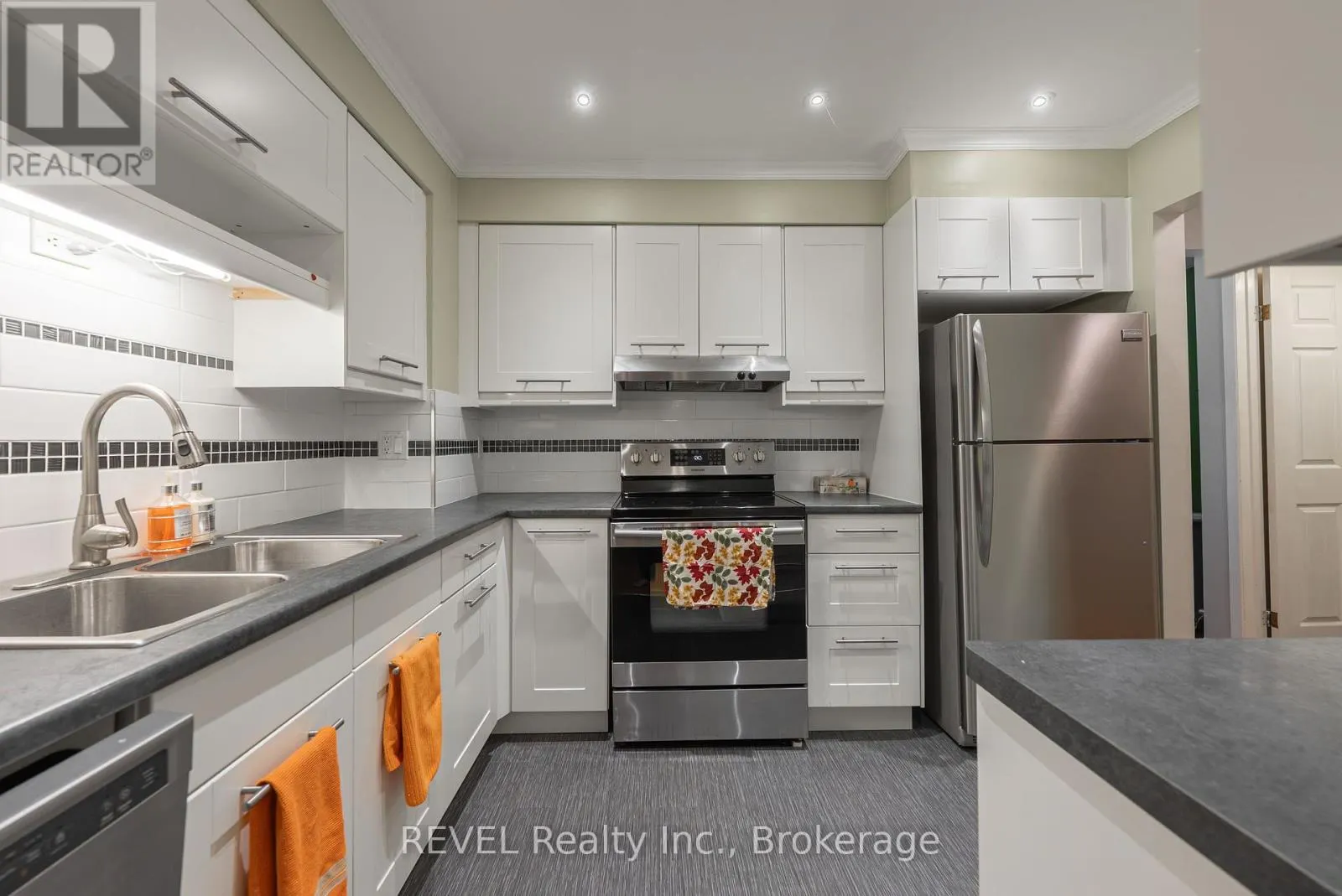 113 - 185 DENISTOUN STREET, #113