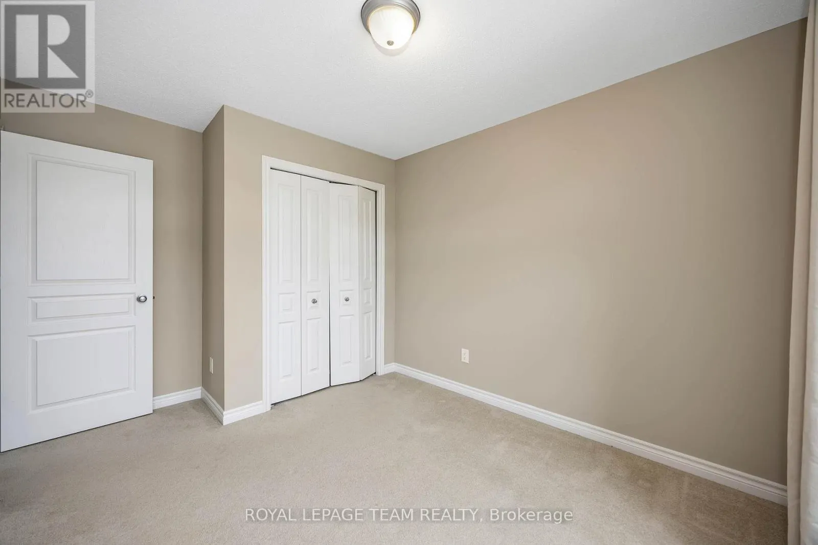 880 FLETCHER CIRCLE