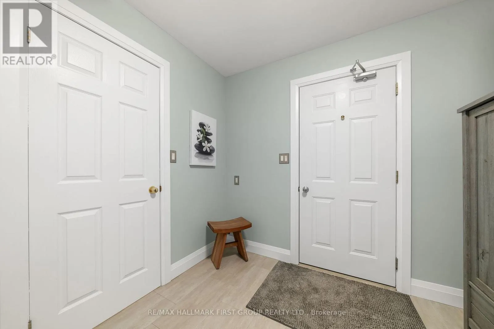 44 GREENWAY CIRCLE
