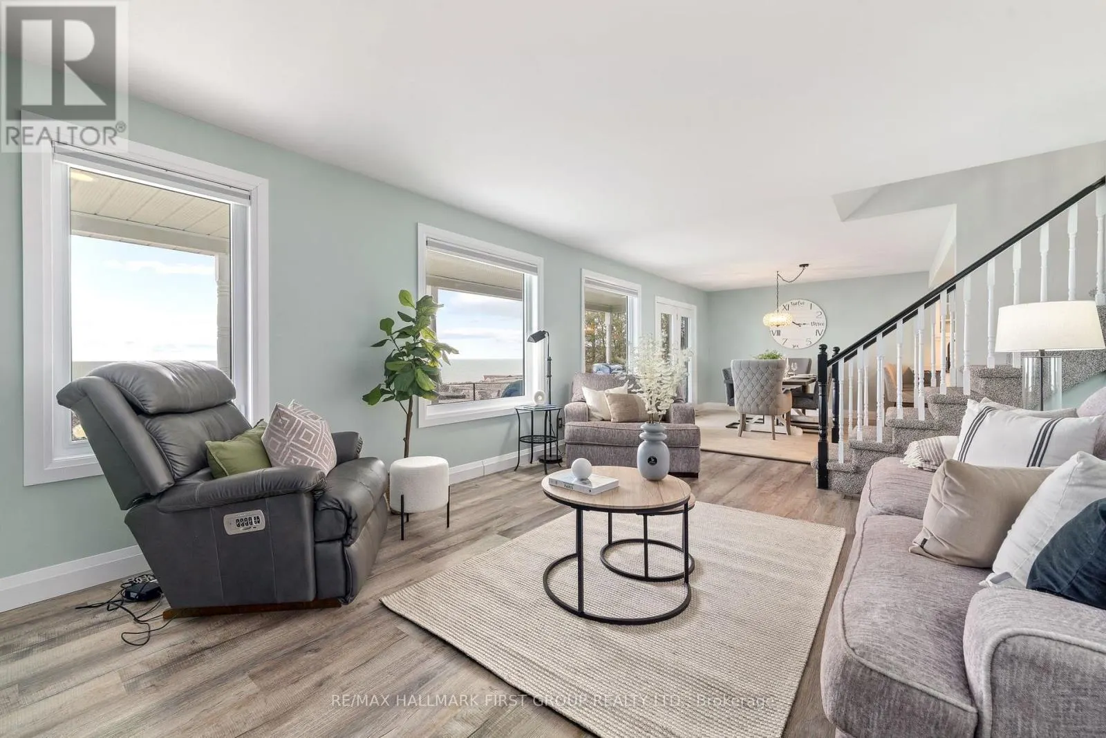 44 GREENWAY CIRCLE