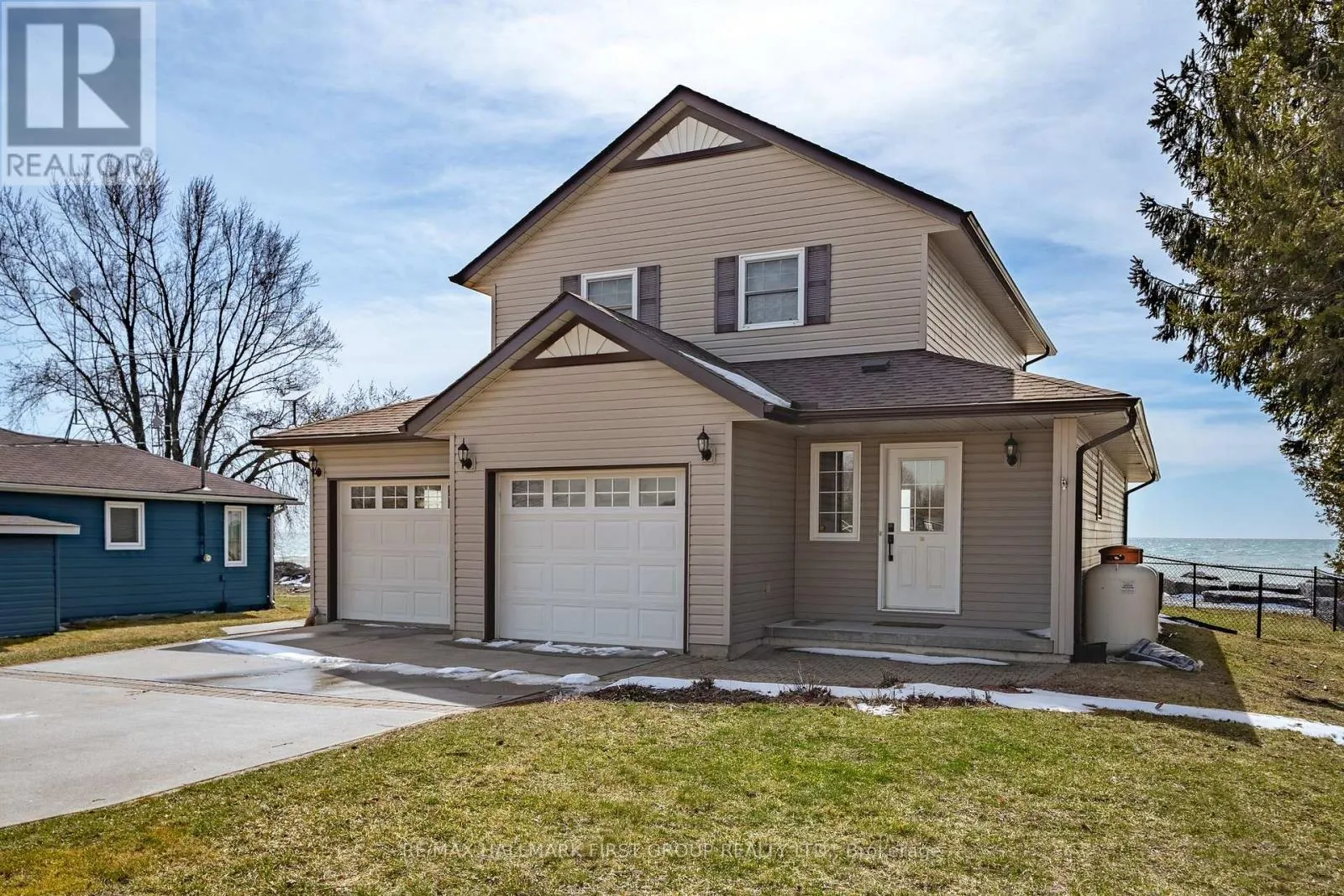 44 GREENWAY CIRCLE