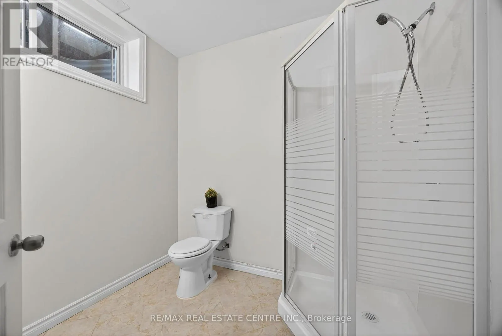 37 WOODLAND DRIVE
