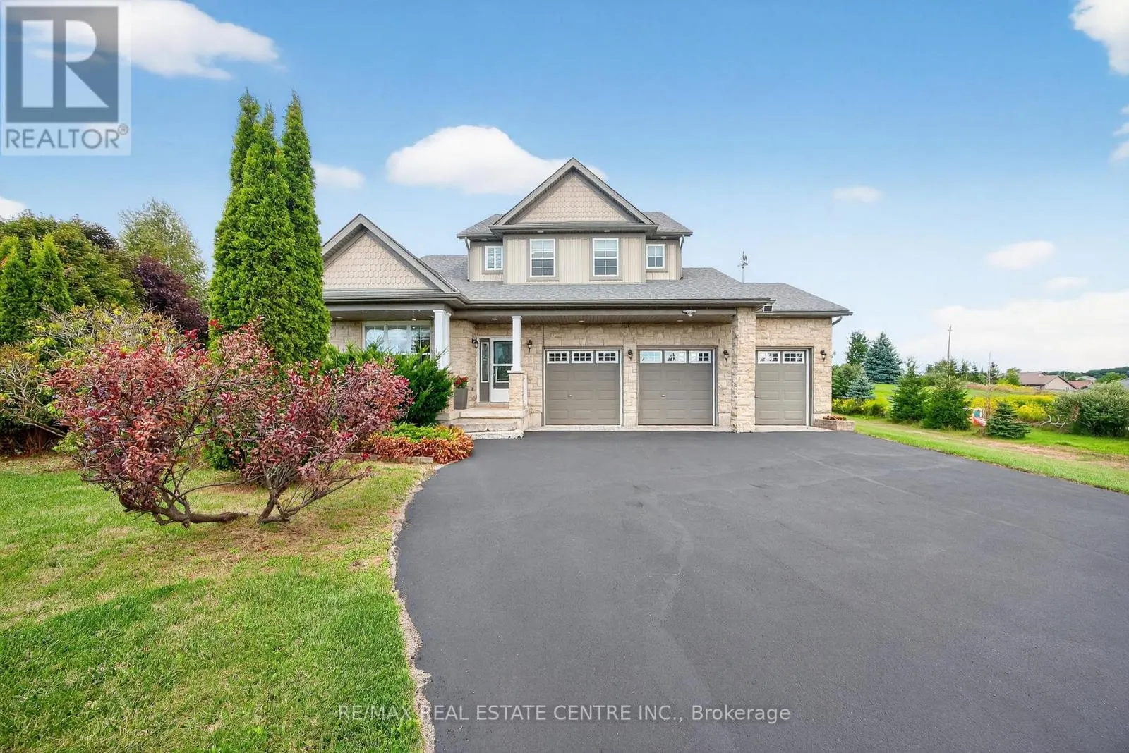 37 WOODLAND DRIVE