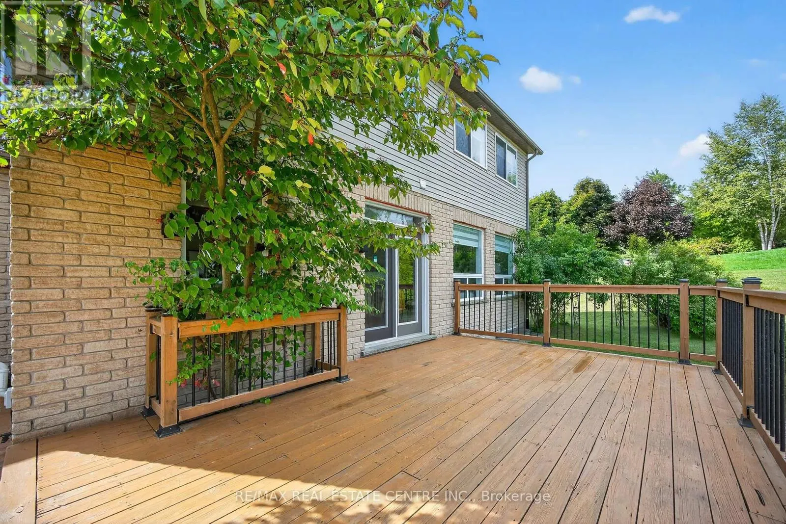 37 WOODLAND DRIVE
