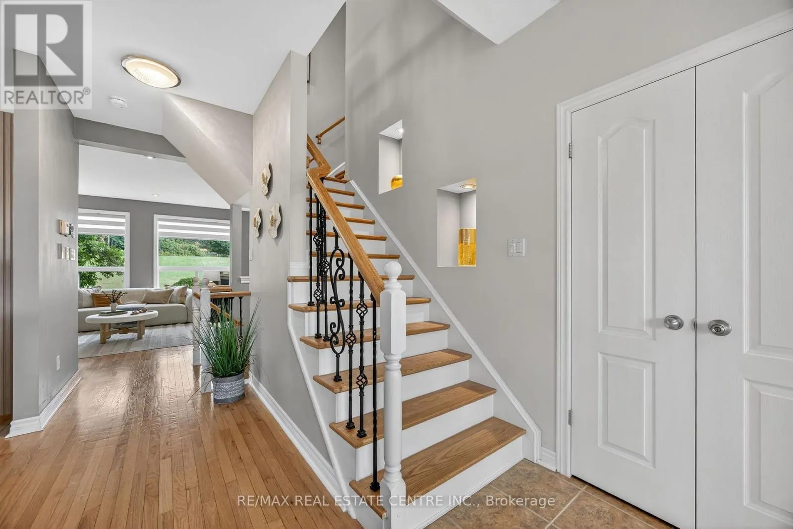 37 WOODLAND DRIVE