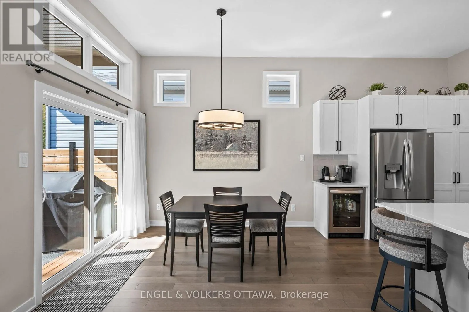 213 BLACKHORSE DRIVE