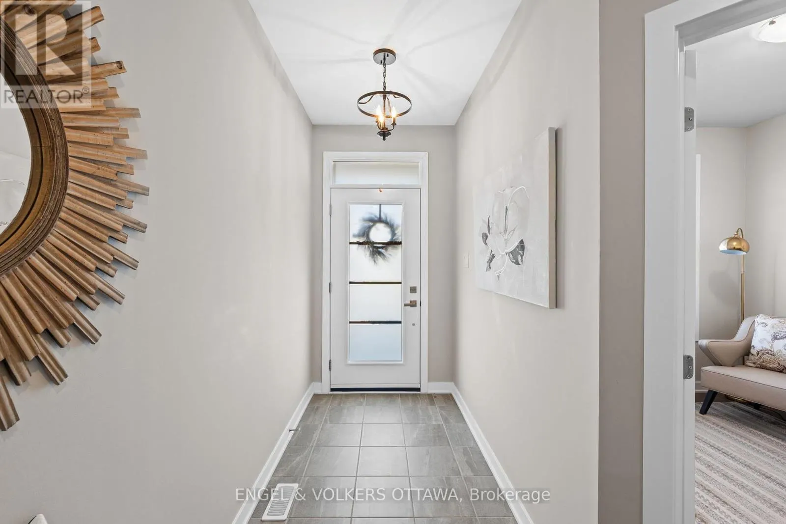 213 BLACKHORSE DRIVE