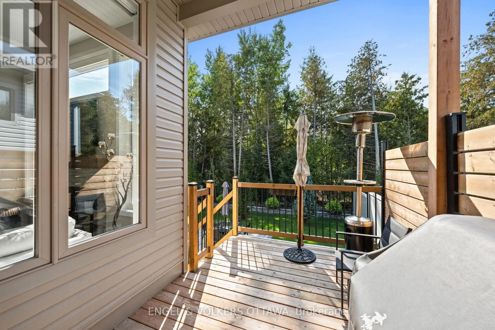 213 BLACKHORSE DRIVE