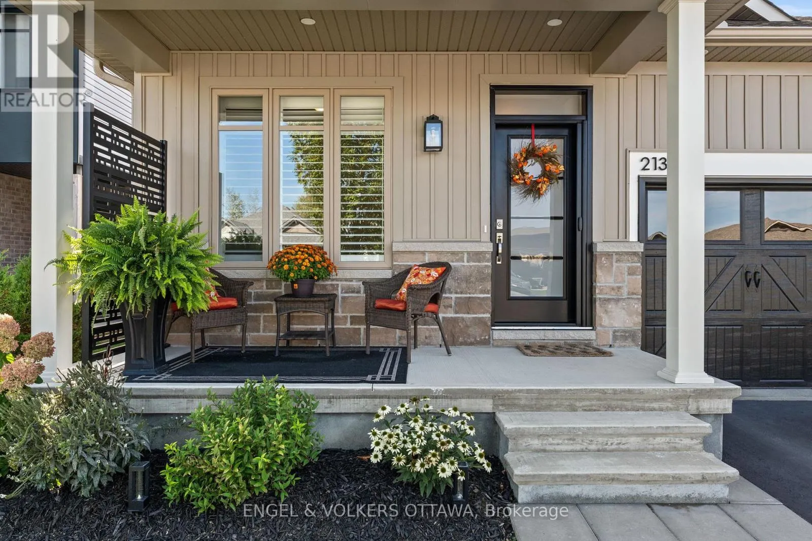 213 BLACKHORSE DRIVE