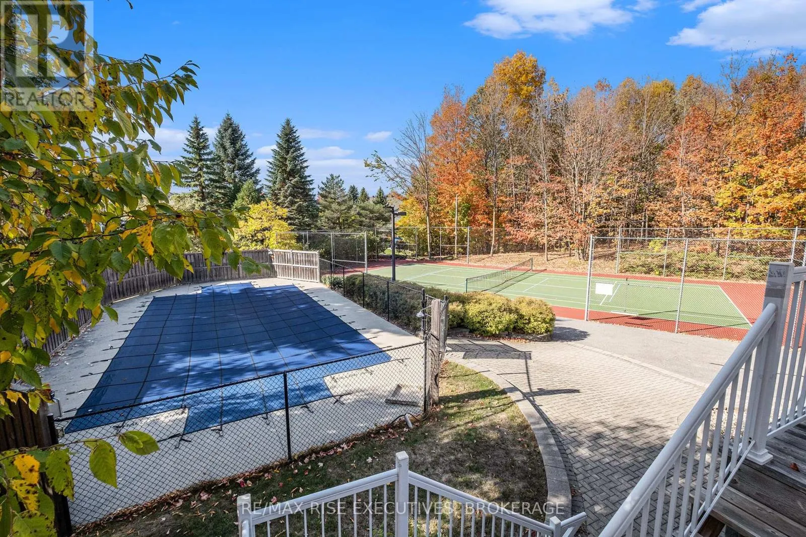 8 KINMOUNT PRIVATE