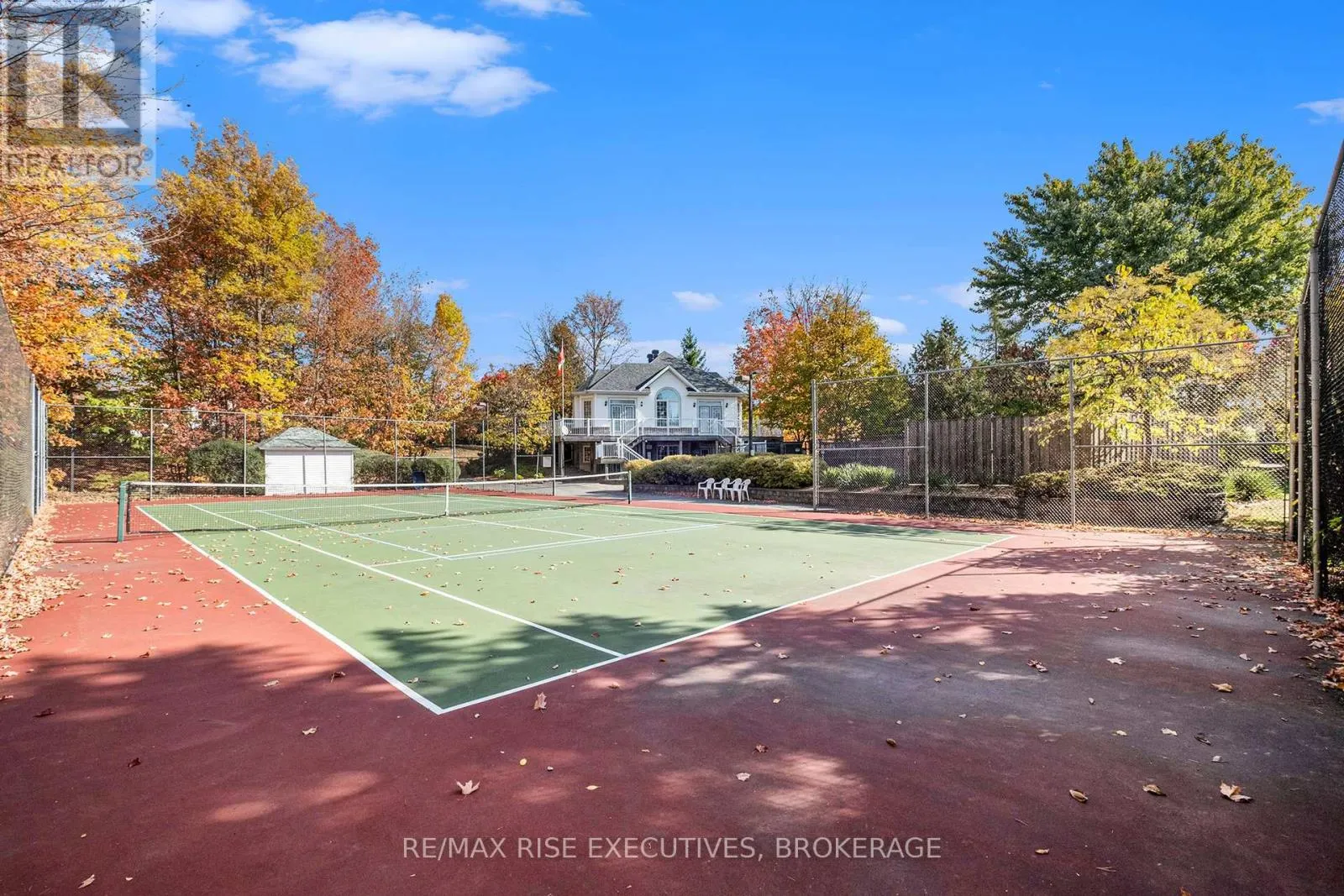 8 KINMOUNT PRIVATE