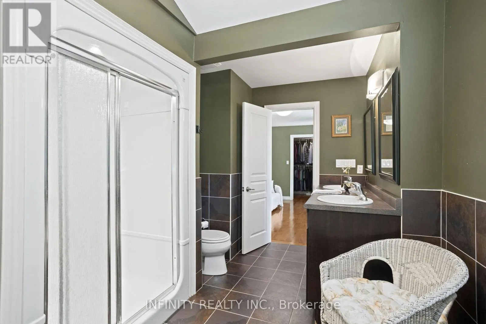 251 HUNT CLUB DRIVE