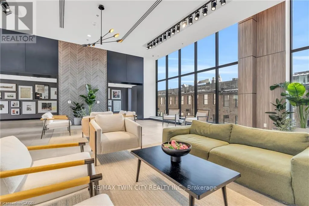 1211 - 15 GLEBE STREET