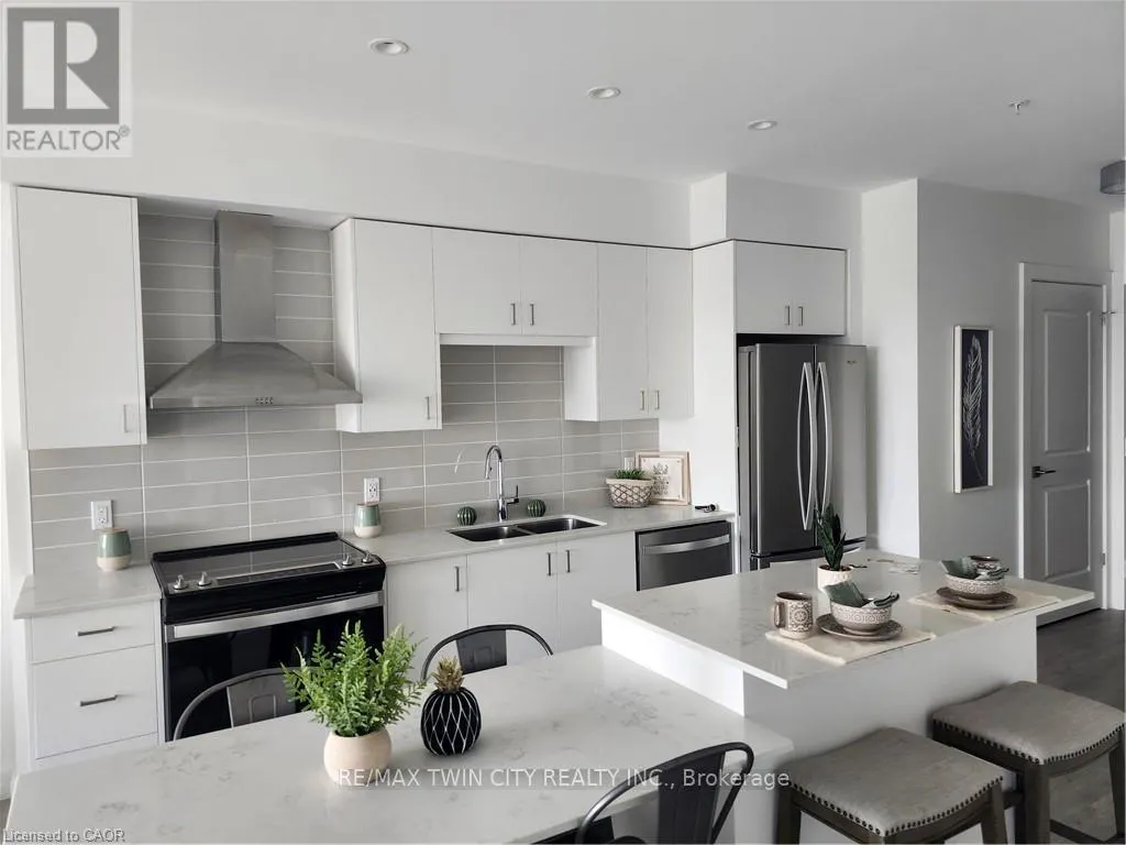 1211 - 15 GLEBE STREET