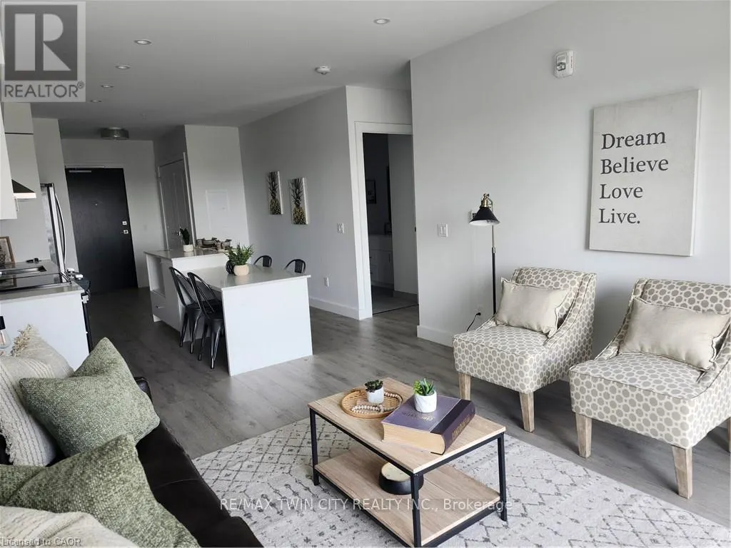 1211 - 15 GLEBE STREET