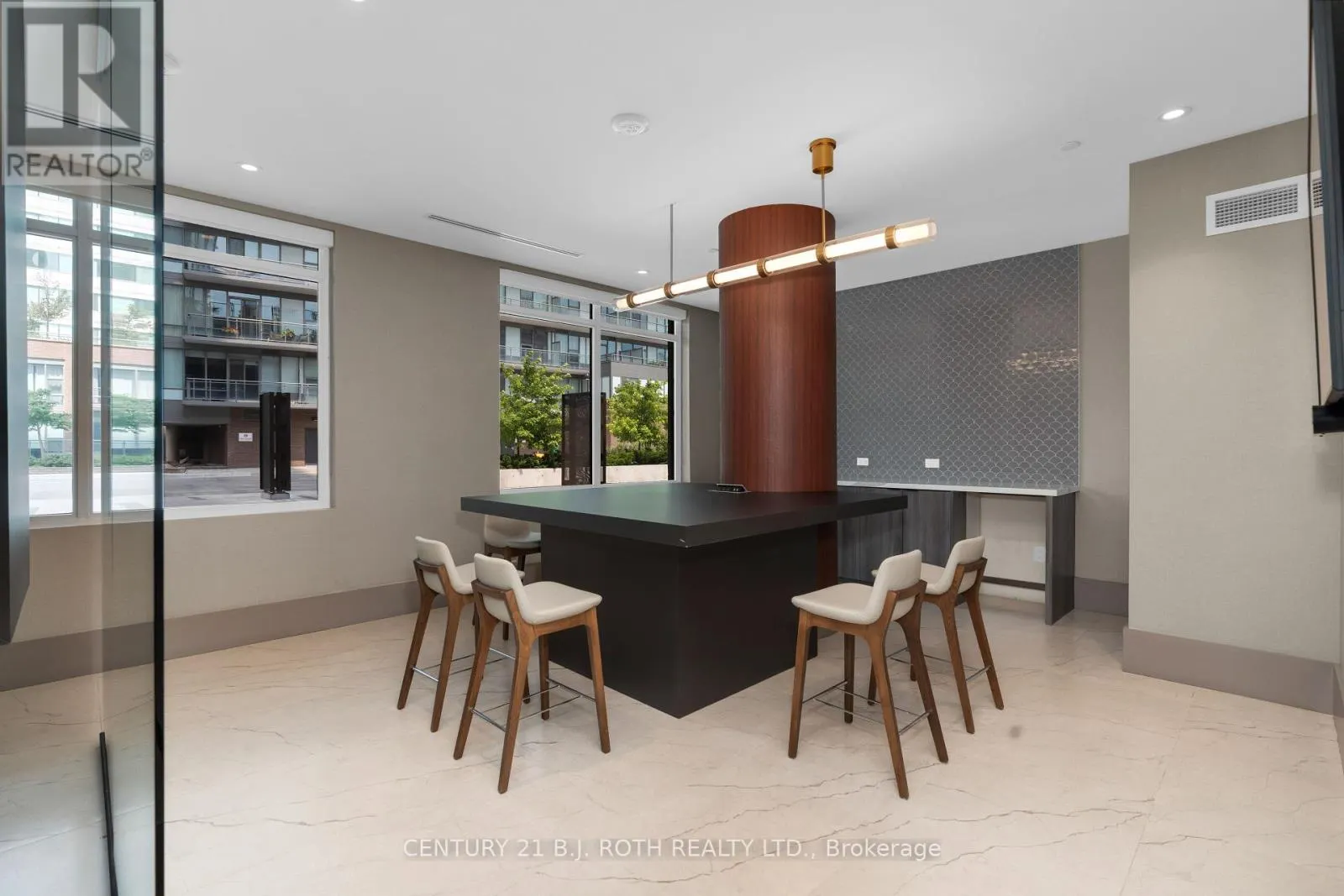 1507 - 85 DUKE STREET W