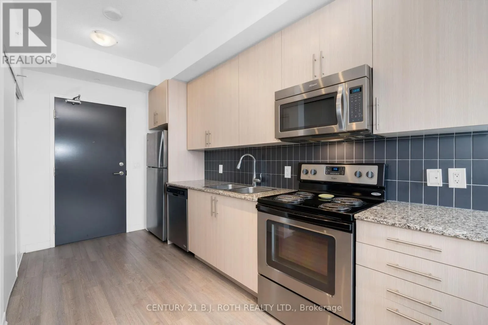 1507 - 85 DUKE STREET W