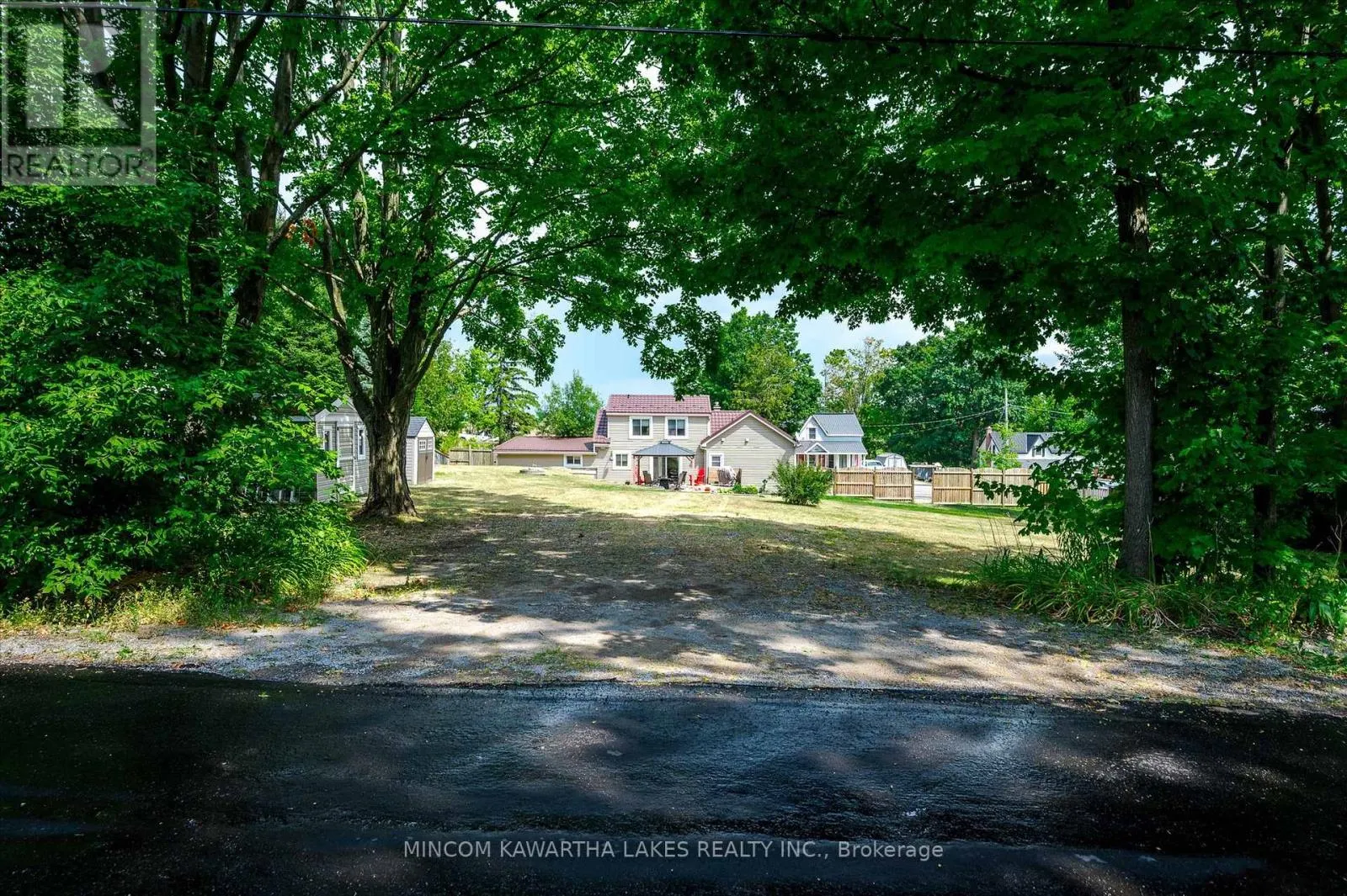 2466 QUEEN MARY STREET