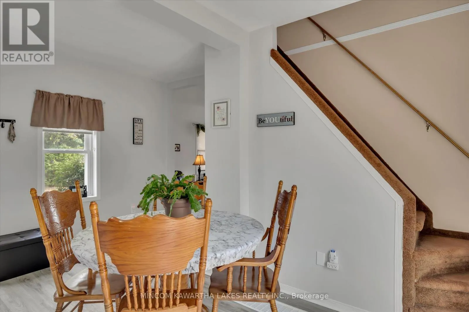 2466 QUEEN MARY STREET