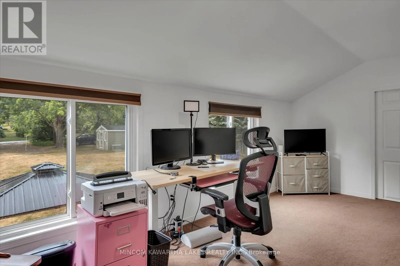 2466 QUEEN MARY STREET