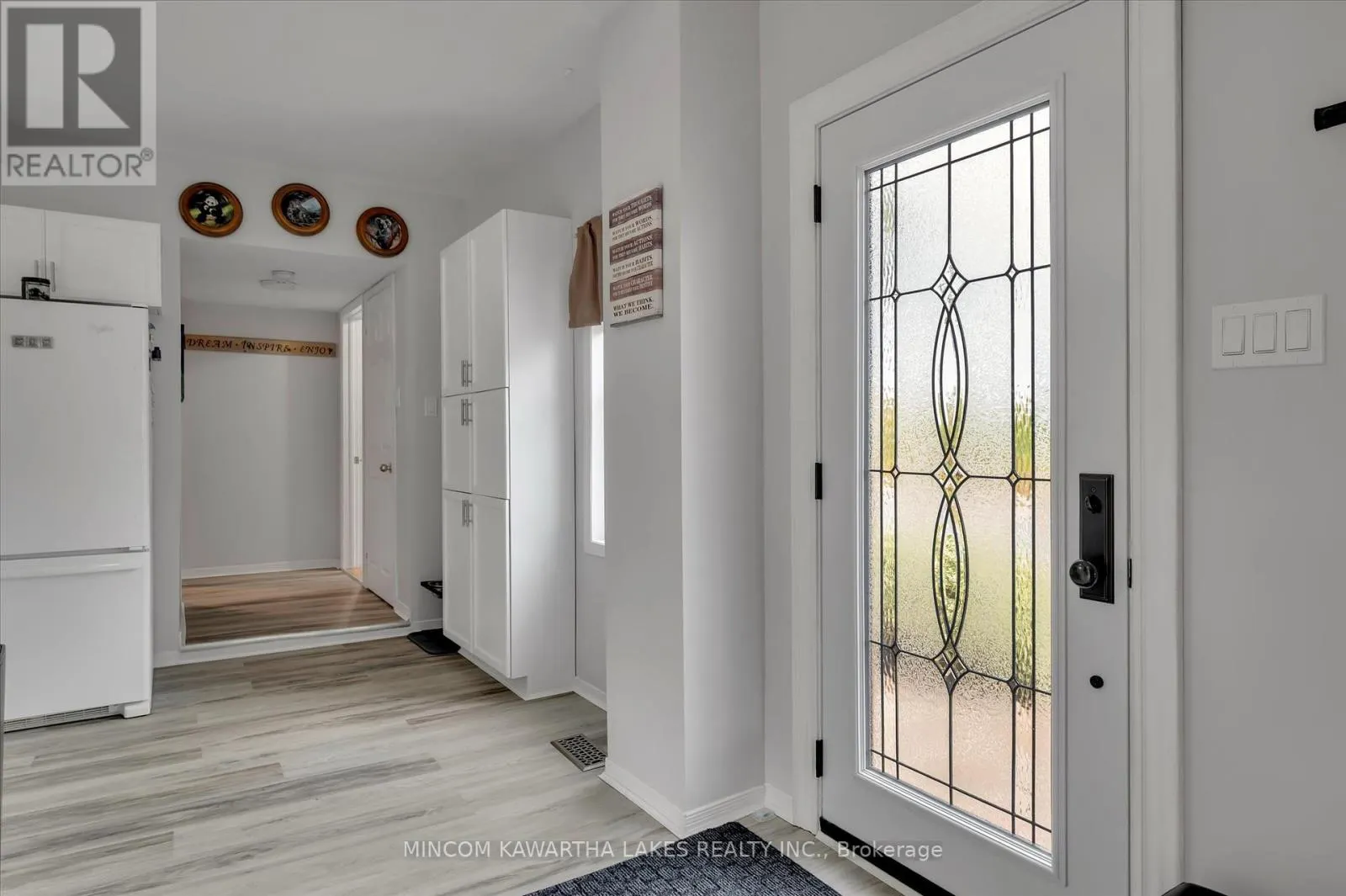 2466 QUEEN MARY STREET