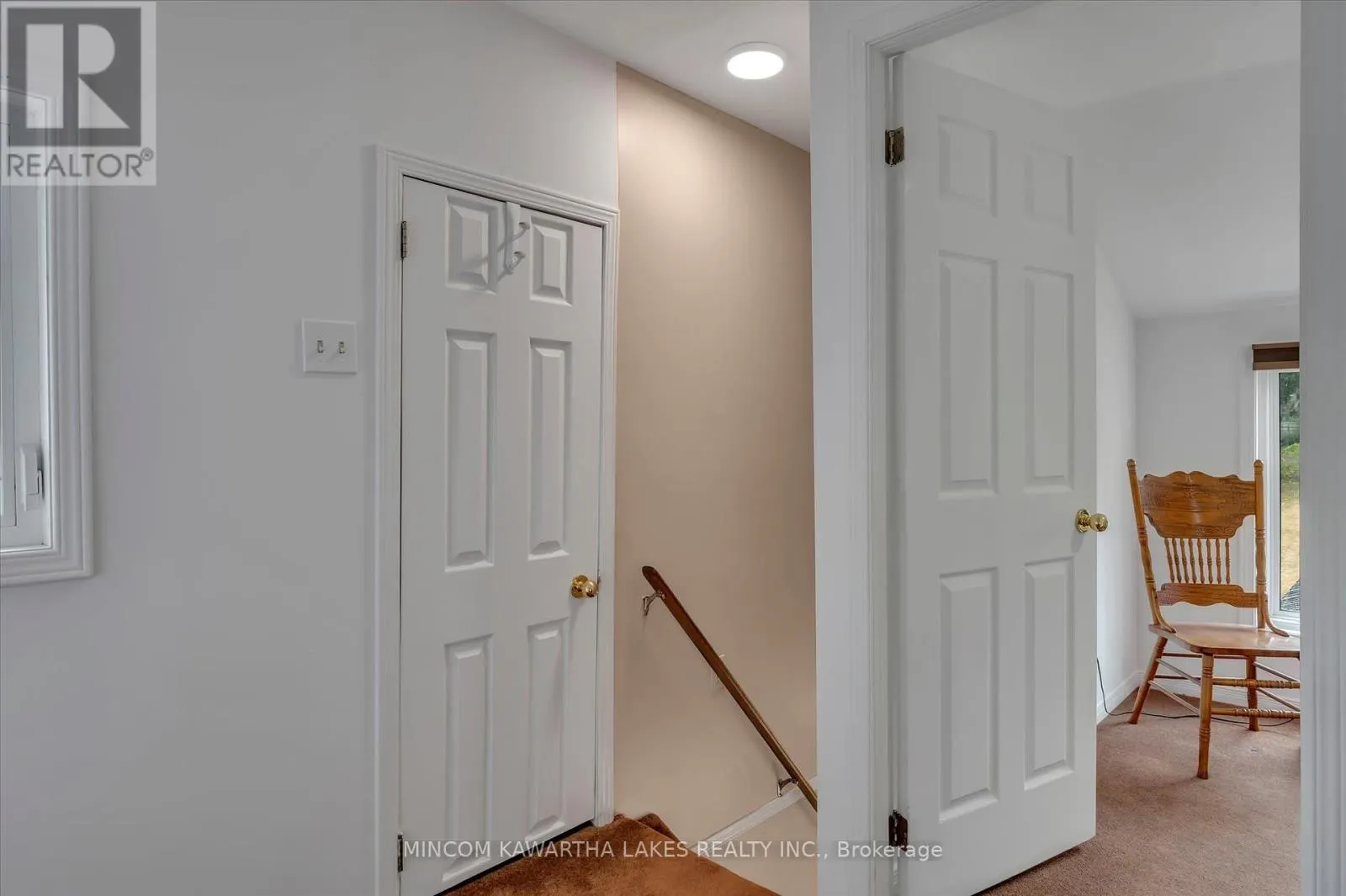 2466 QUEEN MARY STREET