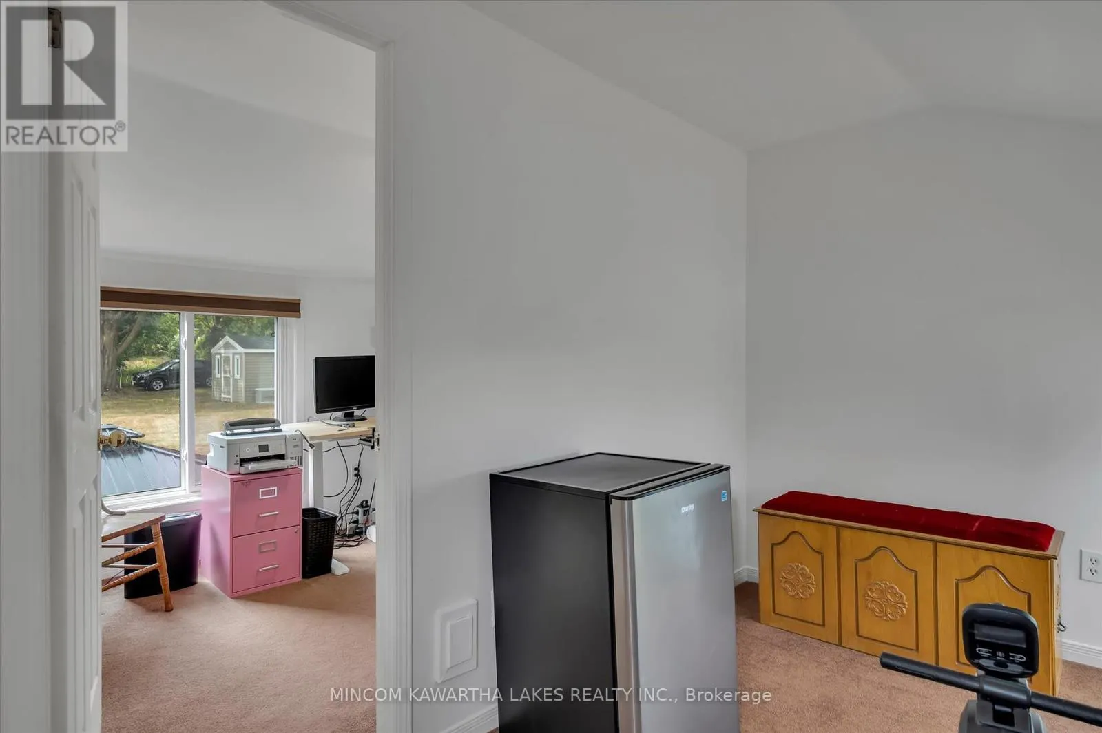 2466 QUEEN MARY STREET