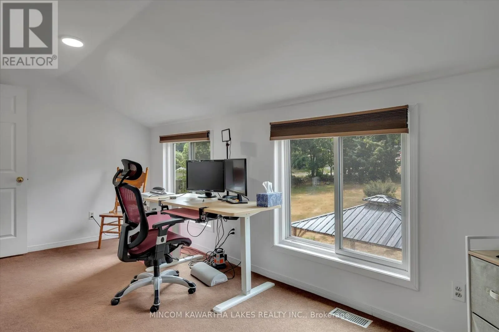 2466 QUEEN MARY STREET