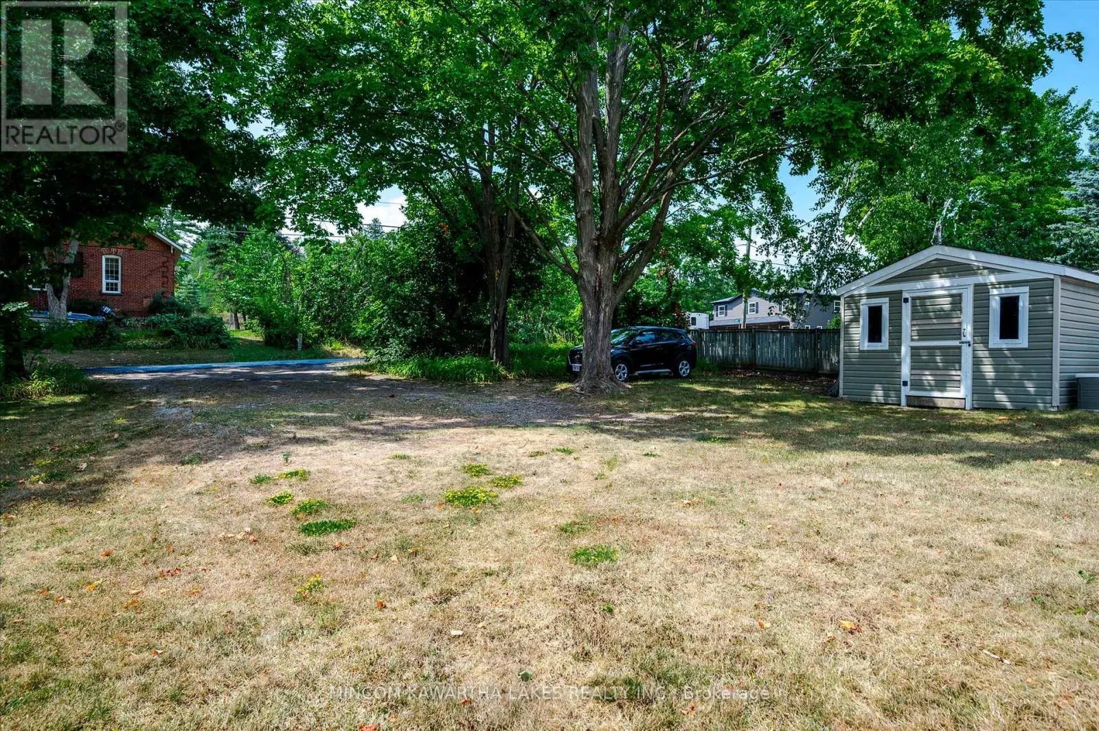 2466 QUEEN MARY STREET